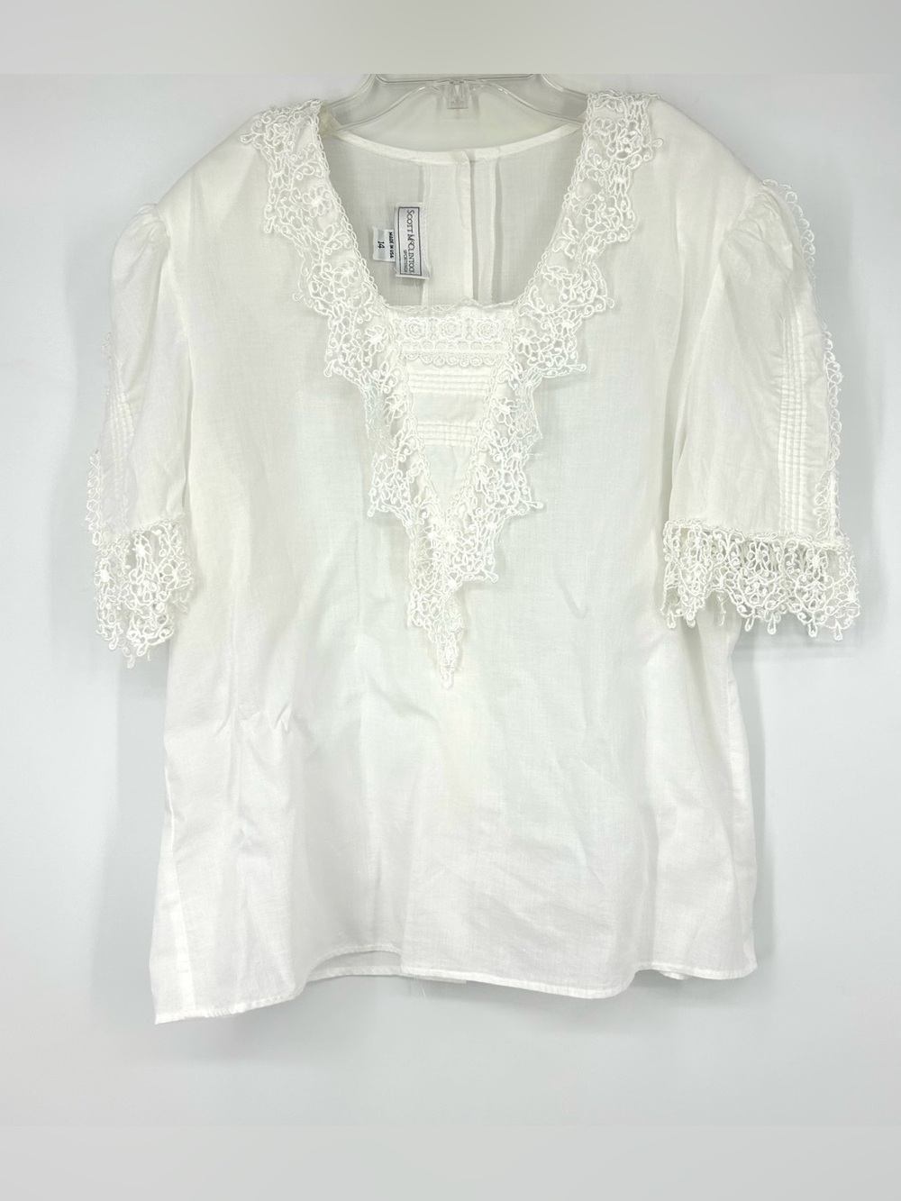 Vintage 80s Scott McClintock Short Sleeve Blouse White Lace Button Back